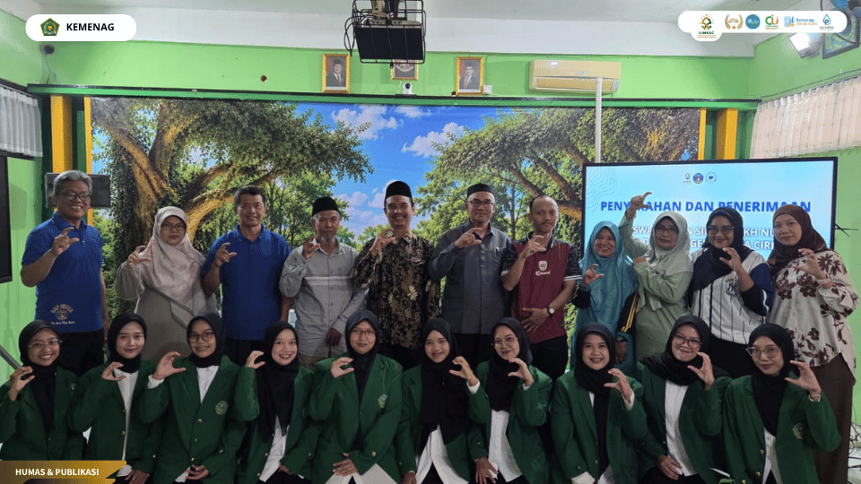 Penyerahan mahasiswa PLP UIN Siber Syekh Nurjati Cirebon kepada SMPN 7 Kota Cirebon