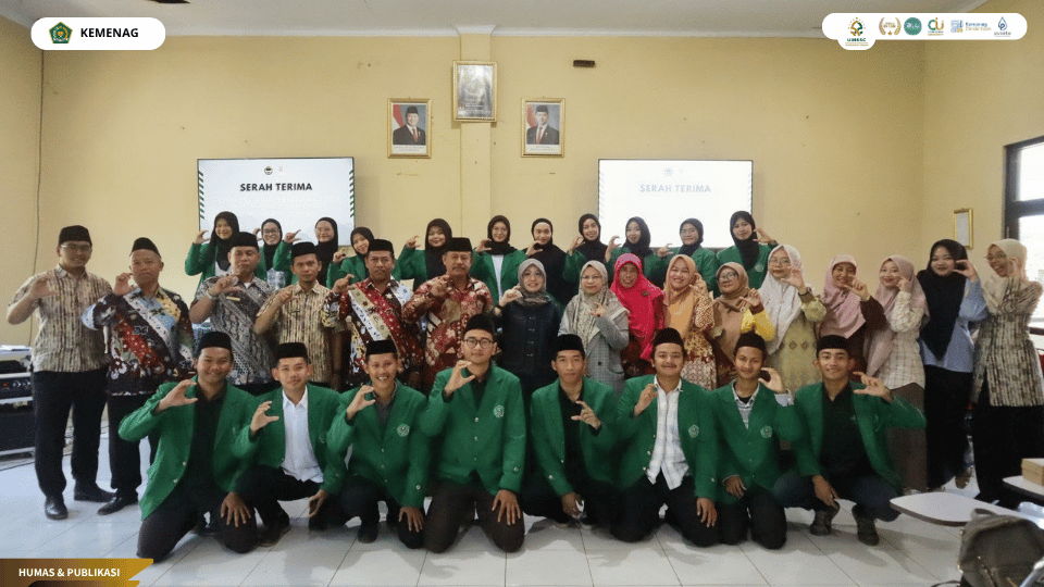 Serah terima mahasiswa PLP FITK dan PPL FDKI UIN Siber Cirebon di MAN 3 Cirebon Buntet Pesantren