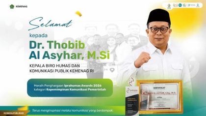 Thobib Al Asyhar menerima Penghargaan Kepemimpinan Komunikasi Pemerintah pada Iprahumas Indonesia Award 2026 di Jakarta.