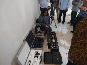 BRIN Hibahkan 3 Teleskop dan SQM, Ilmu Falak UIN Siber Cirebon Makin “Benderang”