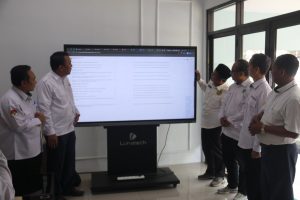 Klik Submit, Rektor Tegaskan Komitmen UIN Siber Cirebon Menuju Kampus Informatif