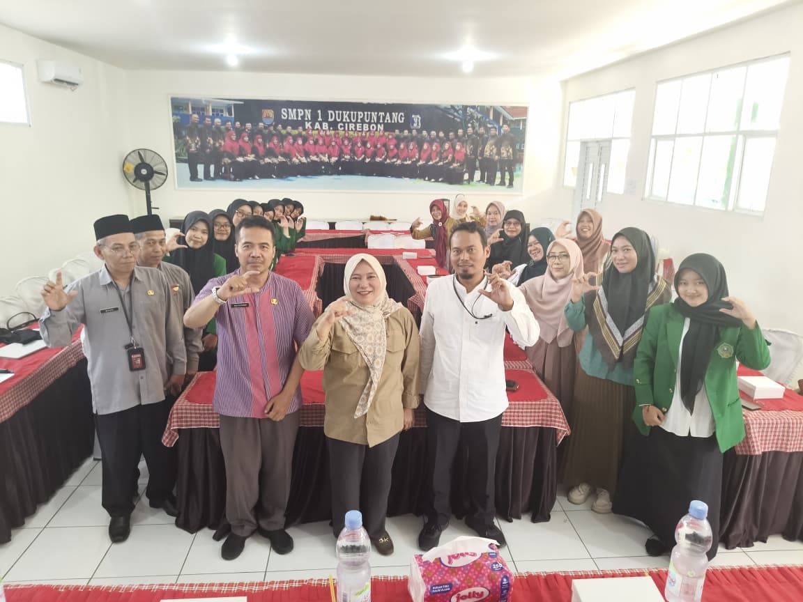Penyerahan mahasiswa PLP UIN Siber Syekh Nurjati Cirebon di SMPN 1 Dukupuntang