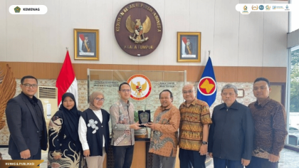 Delegasi UIN SSC saat audiensi bersama KBRI Malaysia di Kuala Lumpur