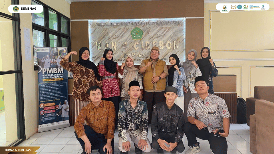 Dosen Pembimbing Lapangan UIN Siber Cirebon melaksanakan monitoring mahasiswa PLP di MAN 4 Cirebon.