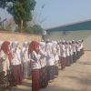Mahasiswa PLP Rekognisi FITK UIN Siber Cirebon turut menyukseskan peringatan Hari Santri Nasional 2026 di SMPIT Badrussalam melalui upacara dan perlombaan edukatif,