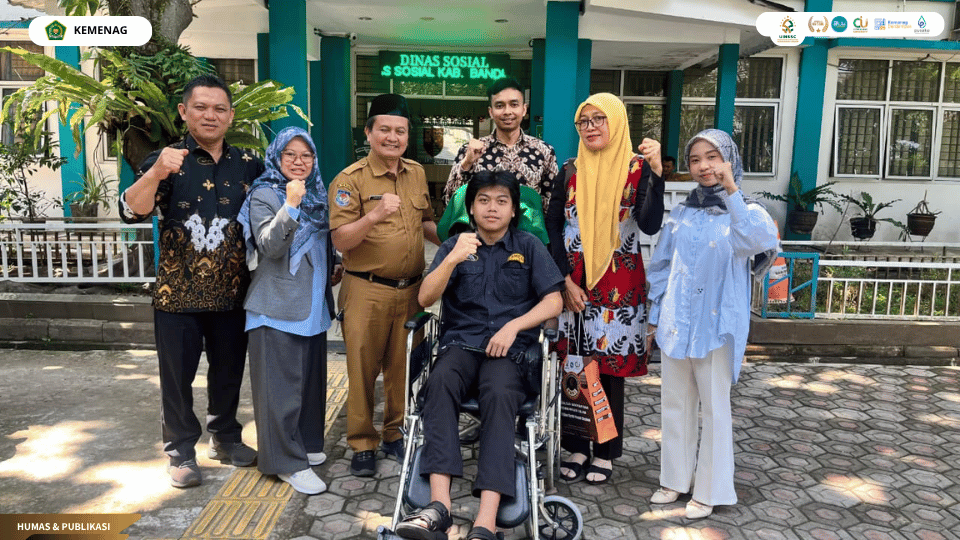Mahasiswa PPL FDKI UIN Siber Cirebon melaksanakan praktik pelayanan sosial dan konseling individual di Dinas Sosial Kabupaten Bandung.