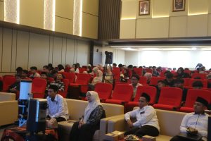 Mahasiswa mengikuti pemaparan tentang astronomi modern, hisab, rukyat, dan penentuan awal bulan Hijriah.