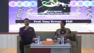 Sivitas akademika dan mahasiswa Bioteknologi mengikuti Studium Generale tentang riset dan autentikasi produk pangan-farmasi.