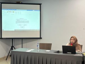 UPT Ma’had Al-Jami’ah UIN Siber Cirebon menggelar bedah dan review modul, dilanjutkan presentasi progres tutor dengan pendampingan tim LPM.