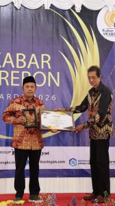 Rektor UIN Siber Cirebon Raih Kabar Cirebon Award 2026, Diapresiasi sebagai Arsitek Transformasi Kampus Siber