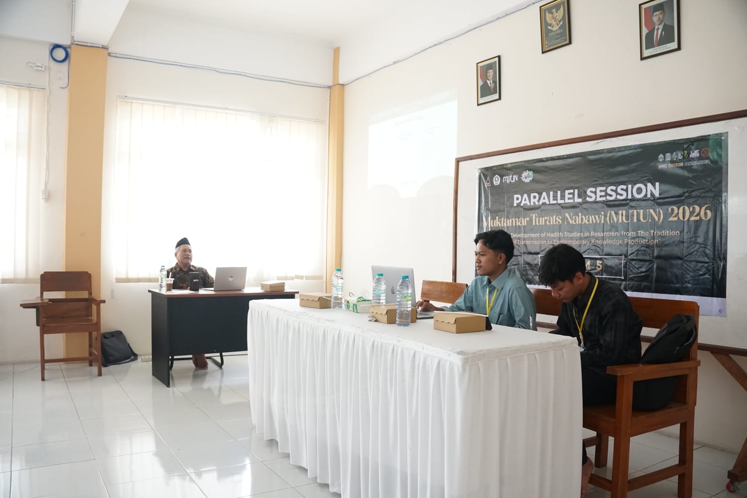 Dari Buntet ke Panggung Dunia, Dua Mahasiswa FUA UIN Siber Cirebon Bawa Riset Manaqiban ke Konferensi Hadis Internasional