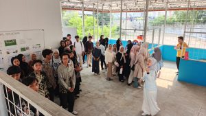 Tak Sekadar Teori, HIMPARIS UIN Siber Cirebon Praktik Kelola Sampah untuk Wujudkan Green Campus