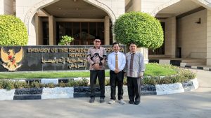 Teliti Diplomasi Bahasa di KBRI Riyadh, Dosen FUA UIN Siber Cirebon Kaji Perlindungan Pekerja Migran Indonesia